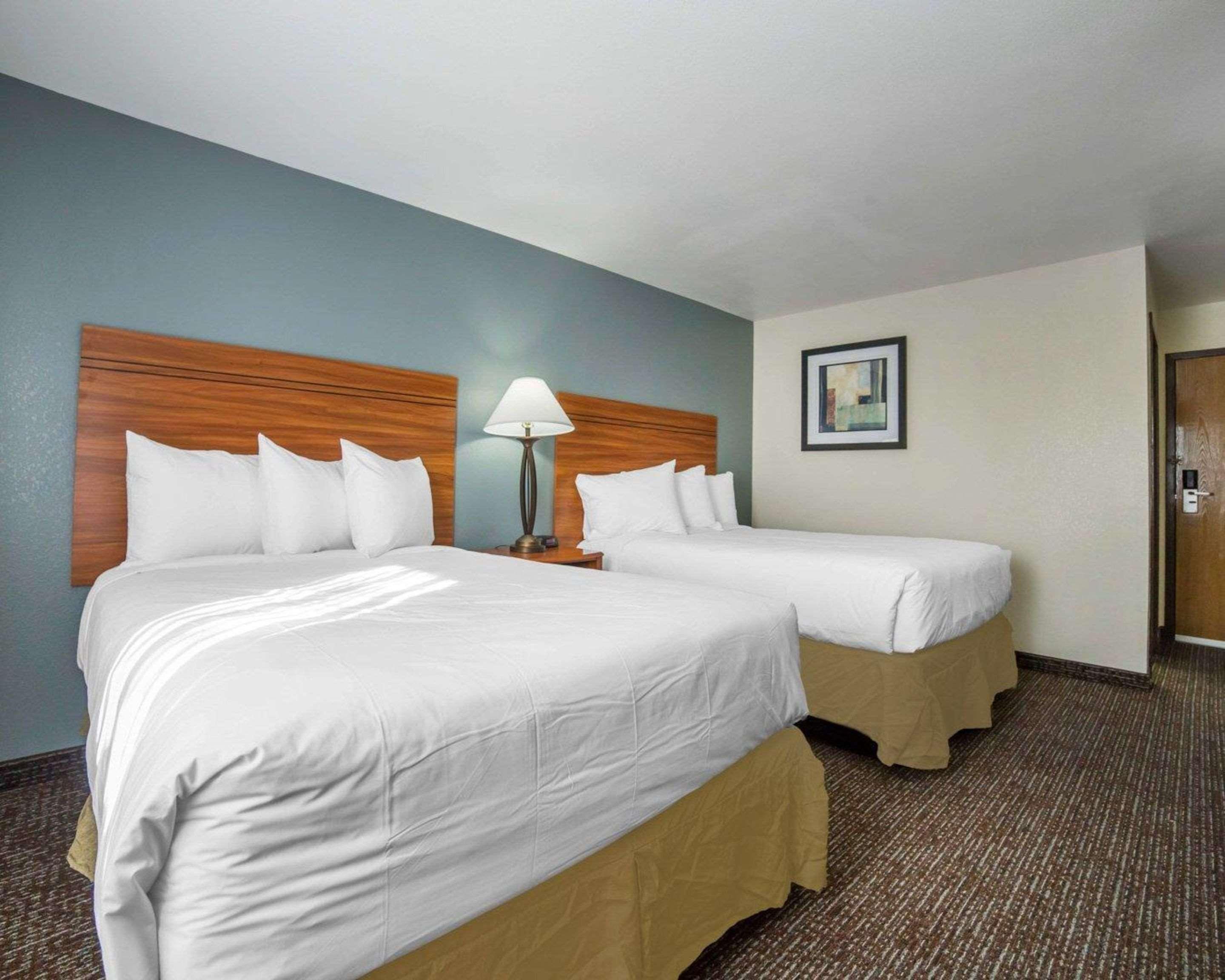 Quality Inn Gillette I-90 East Exterior foto
